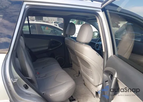 2011 Toyota Rav4 Limited V6 z USA, uszkodzony, nr VIN 2T3DK4DV0BW055264